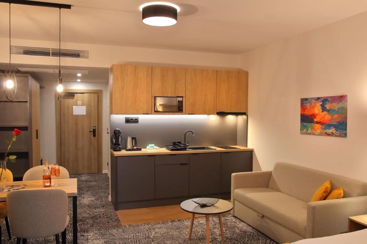Apartman Gold Akvamarin Besenova Exterior photo