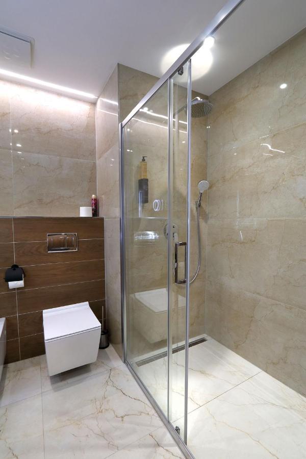 Apartman Gold Akvamarin Besenova Exterior photo