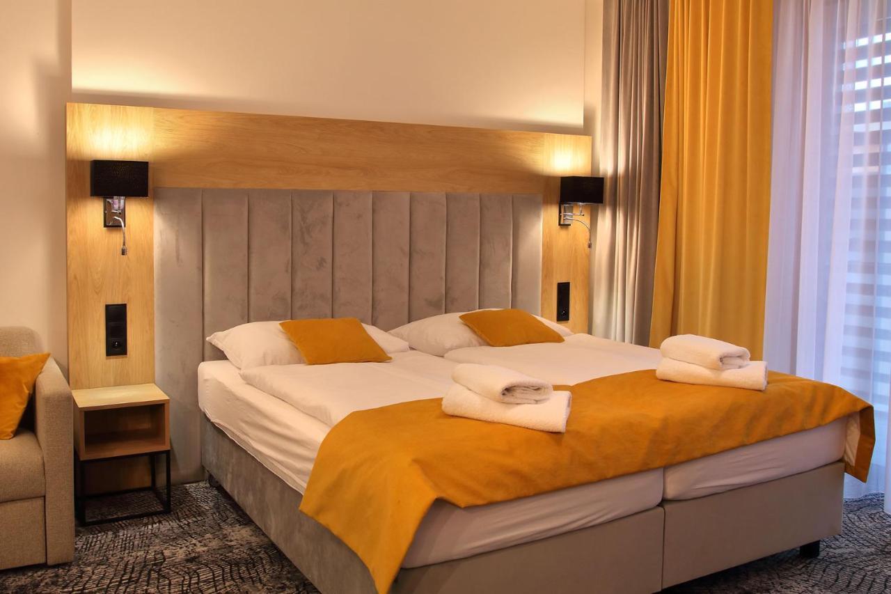 Apartman Gold Akvamarin Besenova Exterior photo