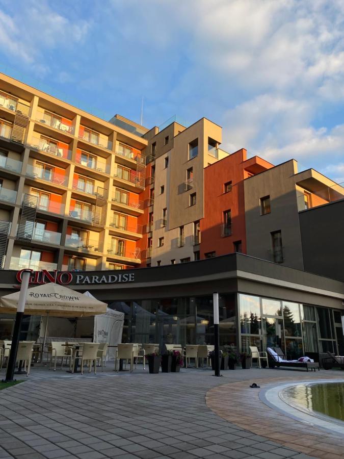 Apartman Gold Akvamarin Besenova Exterior photo